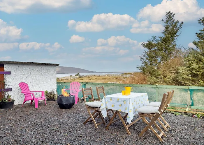 An Teachin Corcra Rosmuck